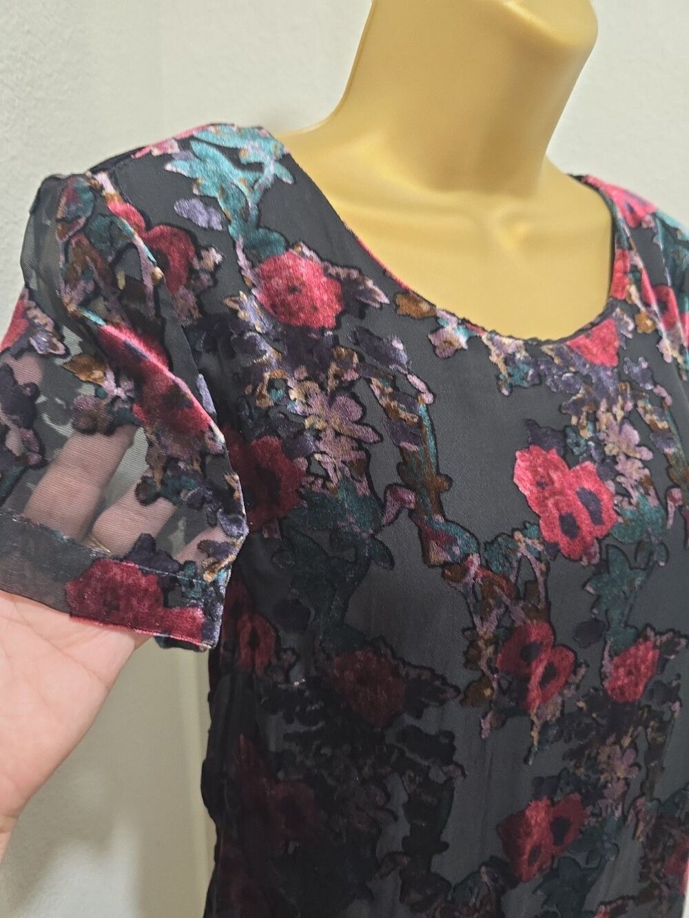 Black Burgundy Velvet Burnout Floral Dress Size 8 Pencil Whimsigoth Dark Garden